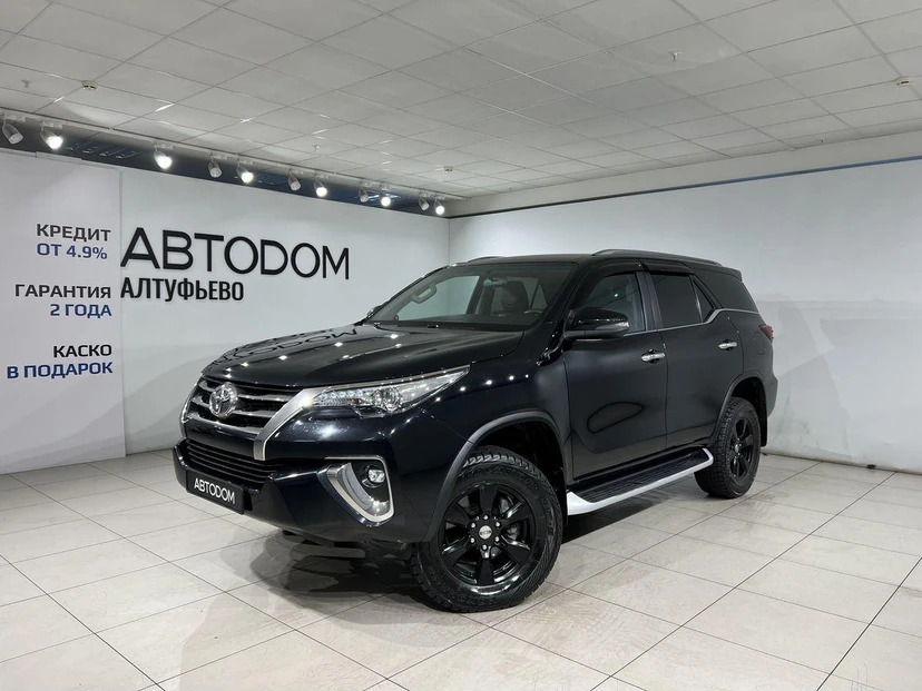 Toyota Fortuner II поколение 2.8d AT 4WD (177 л.с.) Престиж Чёрный 2017 с пробегом 204 302 км
