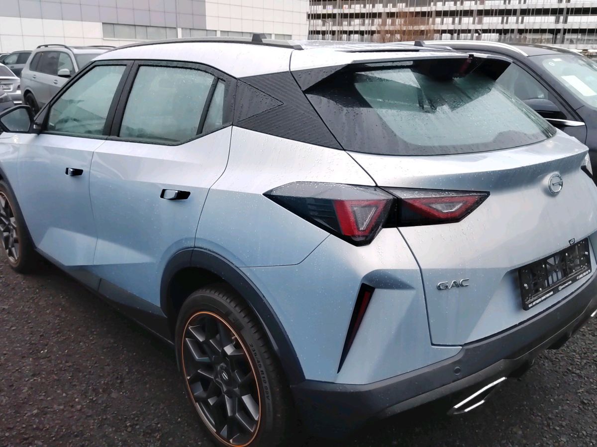 Автомобиль GAC GS3 II поколение 1.5 AMT (170 л.с.) GB R-Style Серебристый 2024 с пробегом 13 км