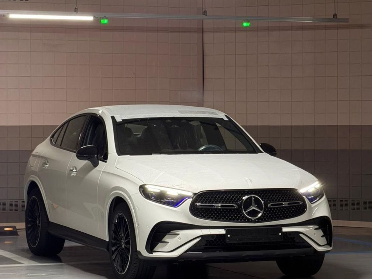 Mercedes-Benz GLC coupe II поколение (C254) 2.0 AT 4Matic (258 л.с.) Base Белый 2026 