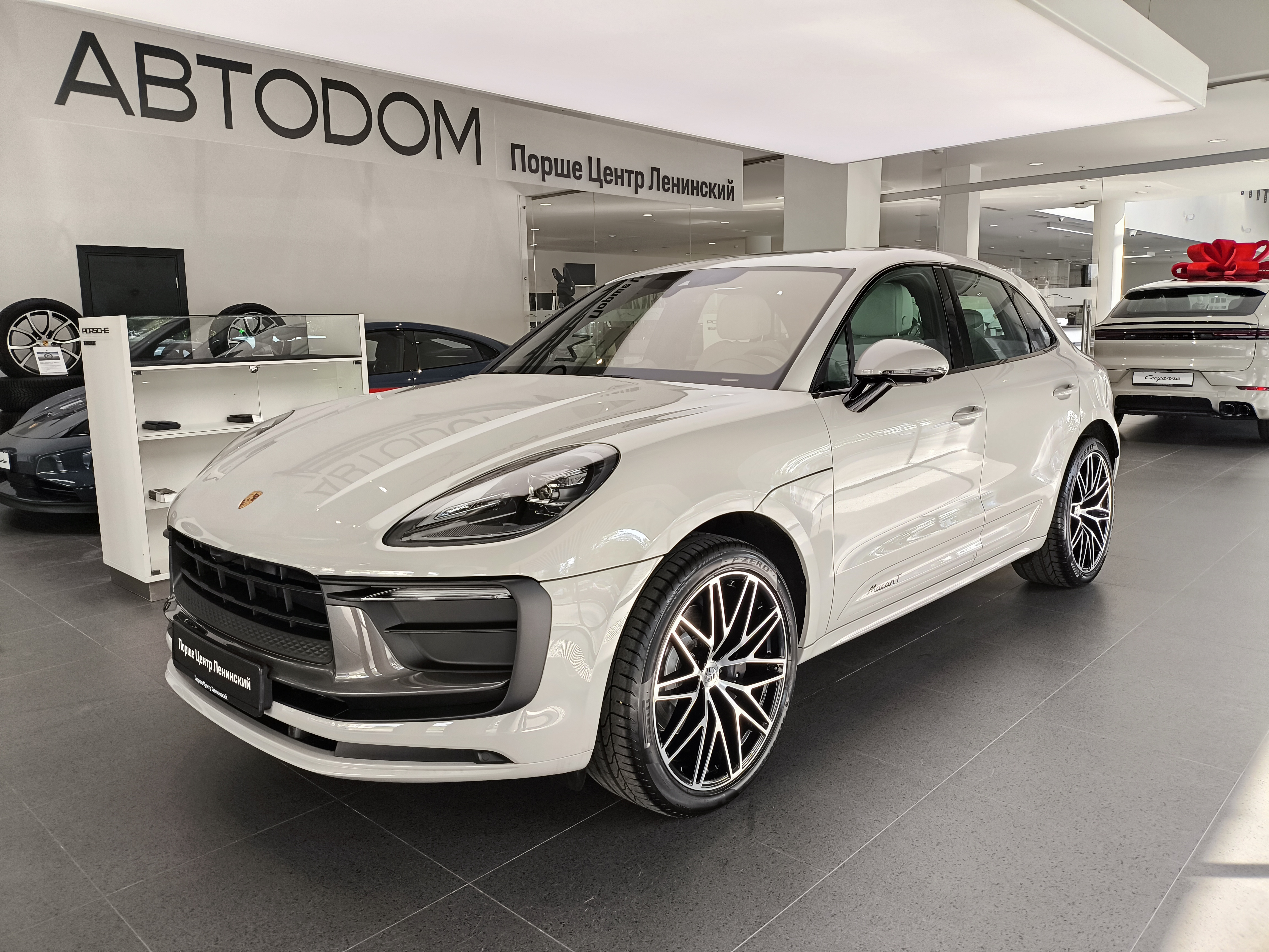 Porsche Macan I [2-й рестайлинг] 2.0 AMT 4WD (265 л.с.) T Серый 2026 