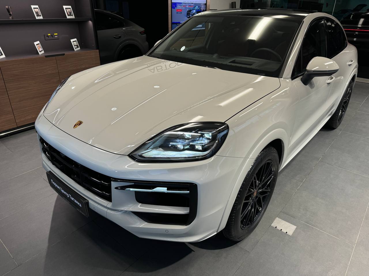 Porsche Cayenne III [рестайлинг] 3.0 AT 4WD (353 л.с.) Coupé Серый 2025 