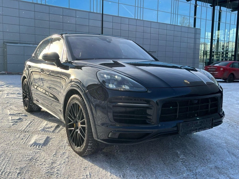 Автомобиль Porsche Cayenne III поколение GTS 4.0 AT 4WD (460 л.с.) GTS Чёрный 2021 с пробегом 63 037 км