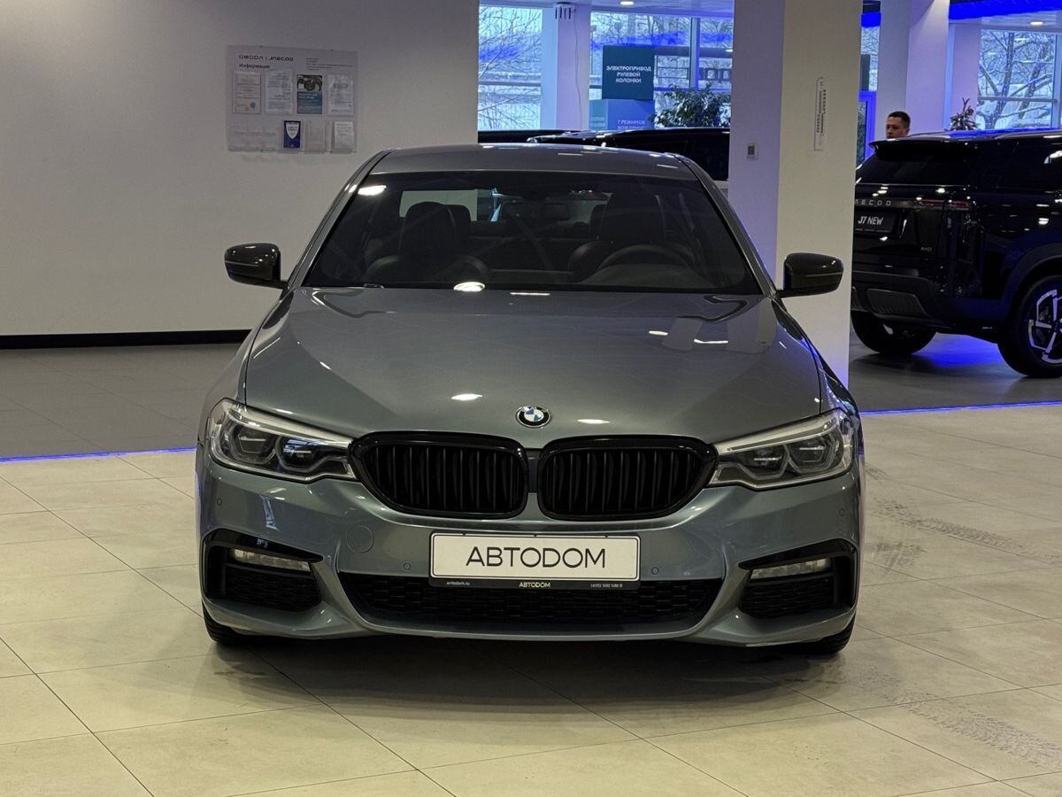 Автомобиль BMW 5 серии VII поколение (G30/G31) 530 3.0d AT 4WD (249 л.с.) M Sport Серый 2018 с пробегом 141 412 км