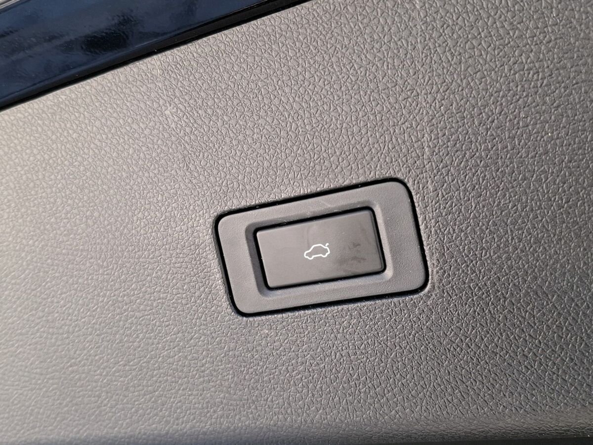 Автомобиль EXEED VX I поколение 2.0 AMT 4WD (249 л.с.) President Чёрный 2023 с пробегом 28 792 км