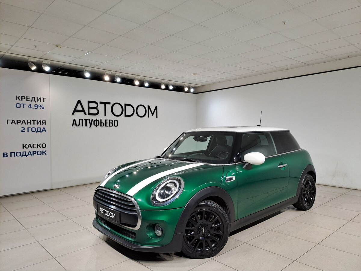 Автомобиль MINI Hatch III (F55/F56) [рестайлинг] Cooper 1.5 AMT (136 л.с.) Cooper Зелёный 2019 с пробегом 53 010 км