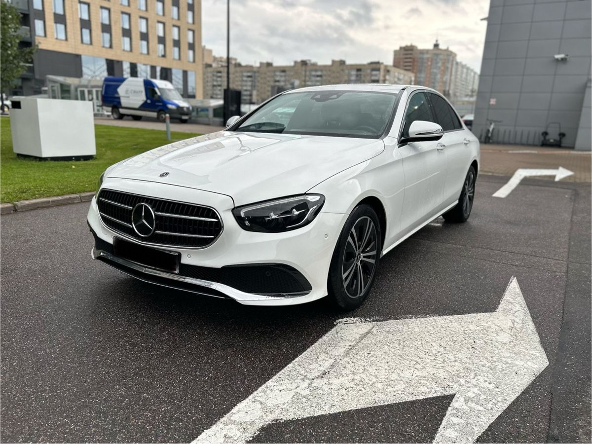 Mercedes-Benz E-Класс V (W213/S213/C238) [рестайлинг] 250 2.0 AT (211 л.с.) Base Белый 2021 с пробегом 26 057 км