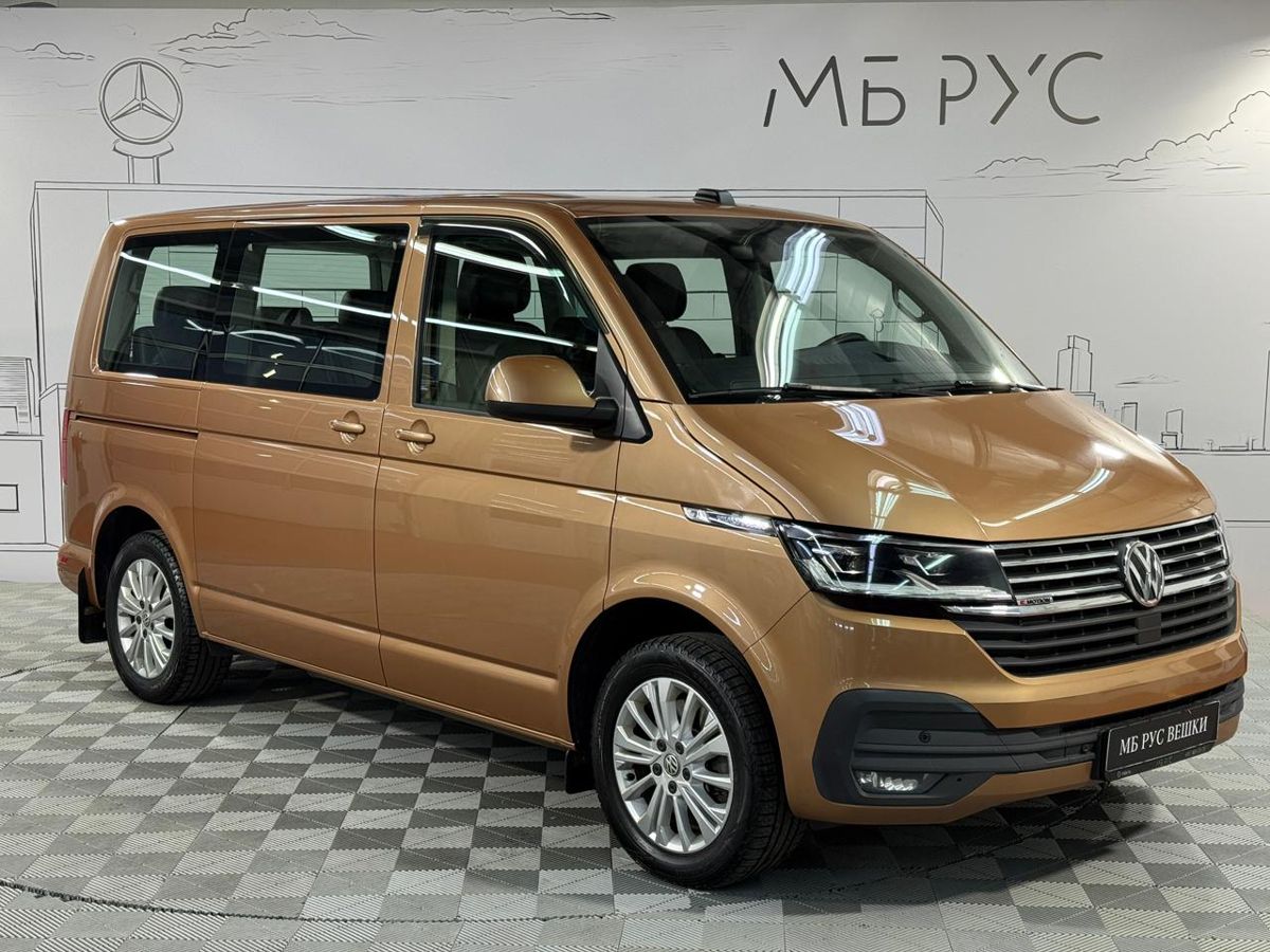 Автомобиль Volkswagen Multivan IV (T6) [рестайлинг] 2.0d AMT 4WD (199 л.с.) Comfortline Оранжевый 2020 с пробегом 118 000 км