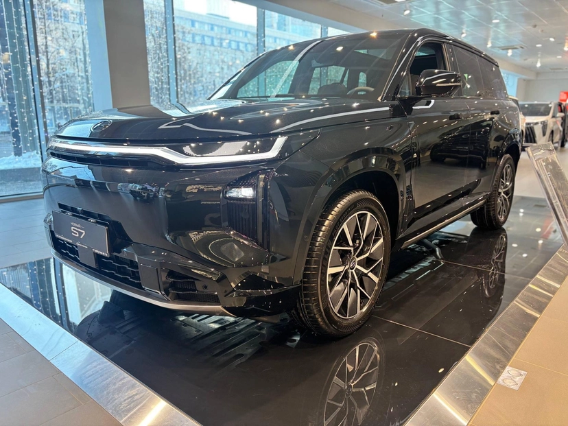 Автомобиль GAC S7 I поколение 1.5hyb AT 4WD (501 л.с.) SX Premium Чёрный 2025