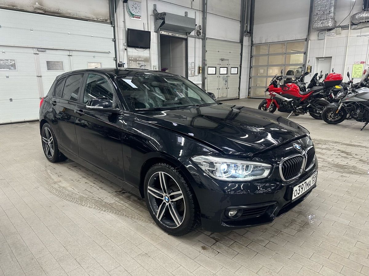 Автомобиль BMW 1 серии II (F20/F21) [2-й рестайлинг] 118 1.5 AT (136 л.с.) Special Edition Чёрный 2017 с пробегом 92 249 км