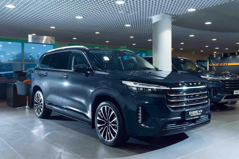 Автомобиль EXEED VX I поколение 2.0 AMT 4WD (249 л.с.) President LE Зелёный 2023