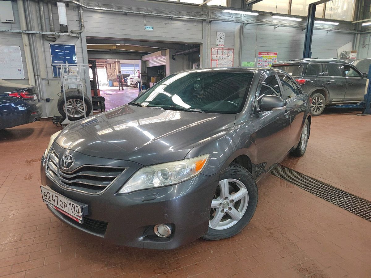 Автомобиль Toyota Camry VI (XV40) [рестайлинг] 2.4 AT (167 л.с.) Elegance Серый 2011 с пробегом 135 223 км