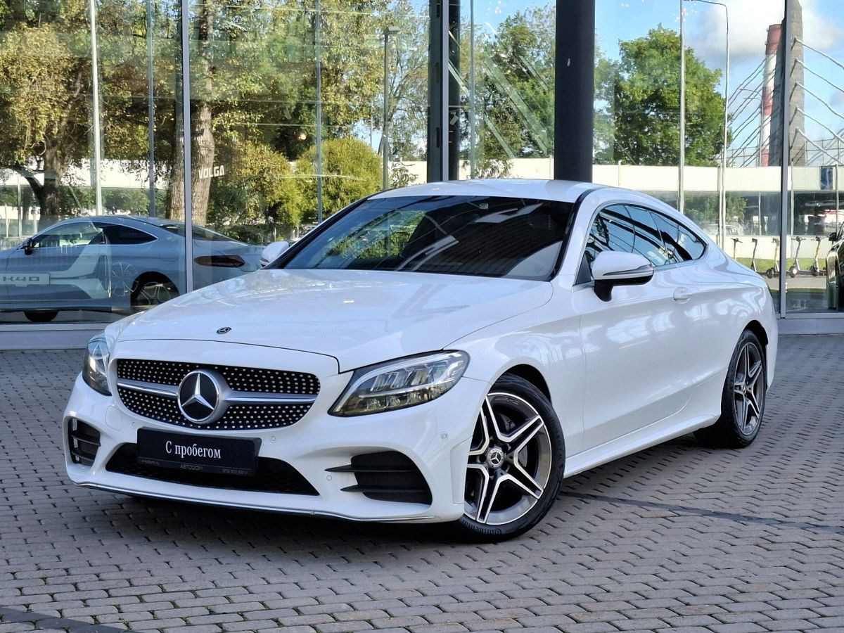 Mercedes-Benz C-Класс IV (W205/S205/C205) [рестайлинг] 180 1.5 AT (150 л.с.) Sport Белый 2019 с пробегом 70 112 км