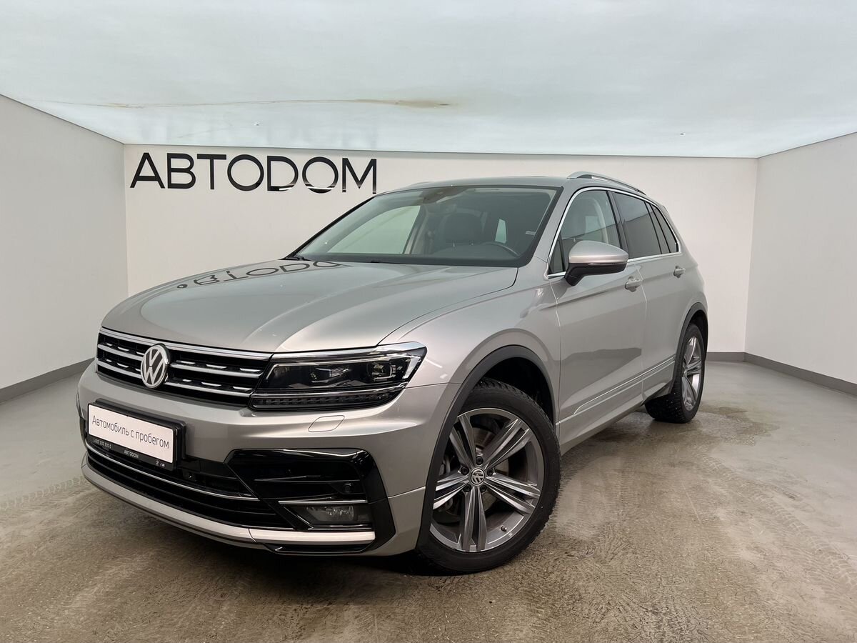 Автомобиль Volkswagen Tiguan II поколение 2.0 AMT 4WD (220 л.с.) Sportline Серый 2019 с пробегом 84 400 км