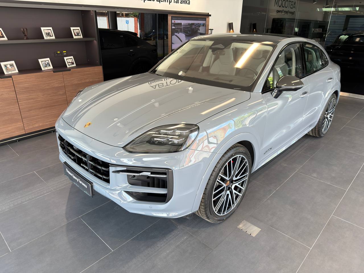Porsche Cayenne III [рестайлинг] GTS 4.0 AT 4WD (500 л.с.) GTS Coupé Серый 2025 