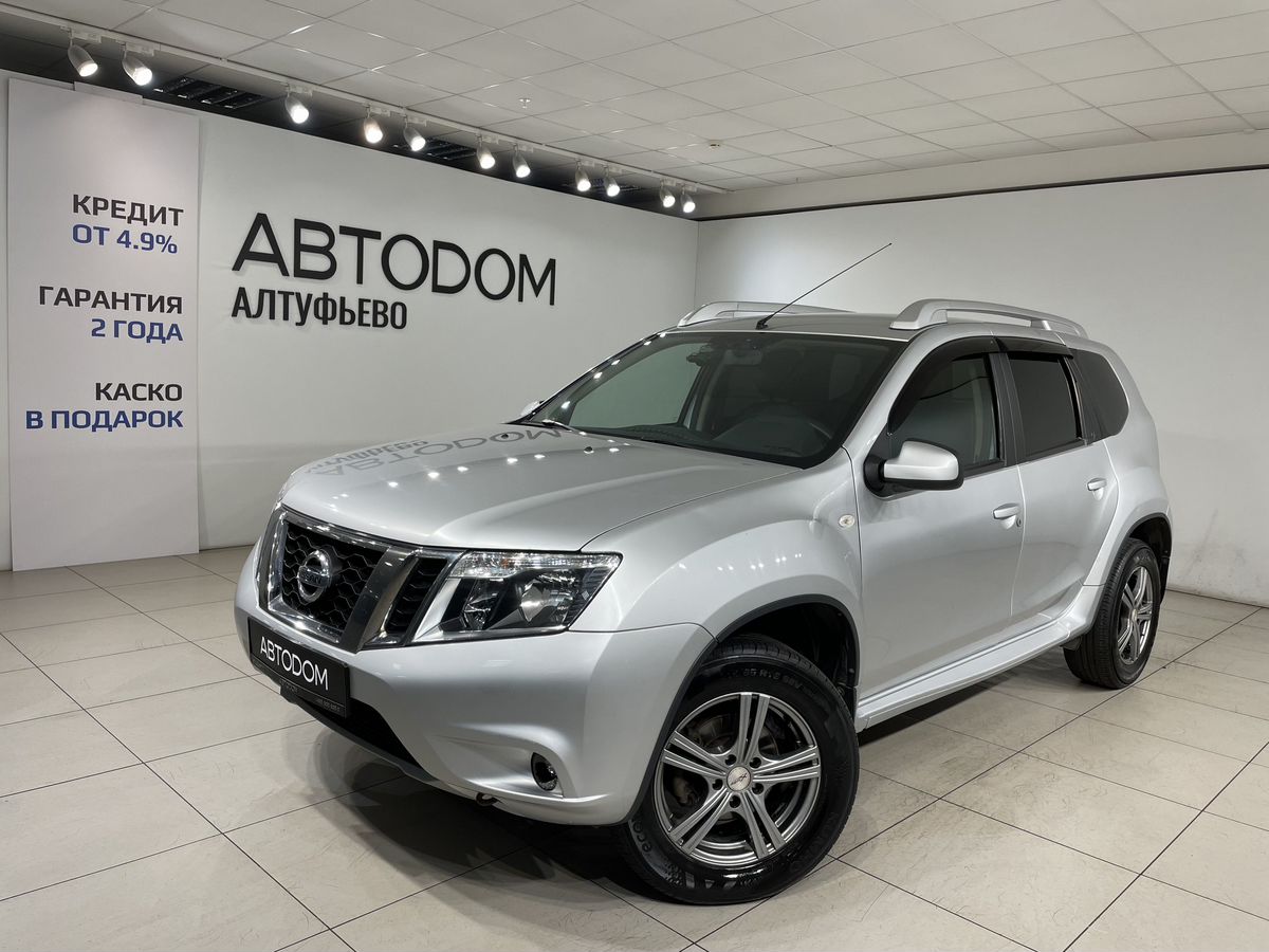 Nissan Terrano III поколение (D10) 2.0 AT 4WD (143 л.с.) Elegance Серебристый 2018 с пробегом 158 000 км