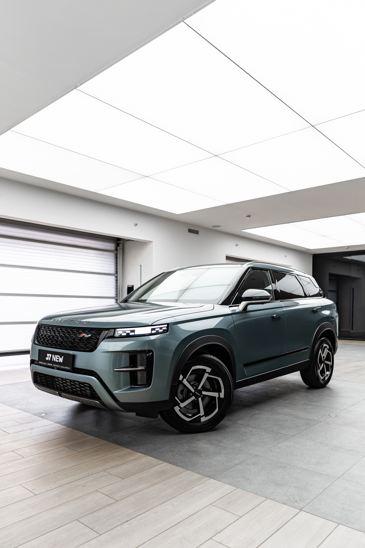 Jaecoo J7 I [рестайлинг] 1.6 AMT 4WD (186 л.с.) Комфорт Серый 2026 