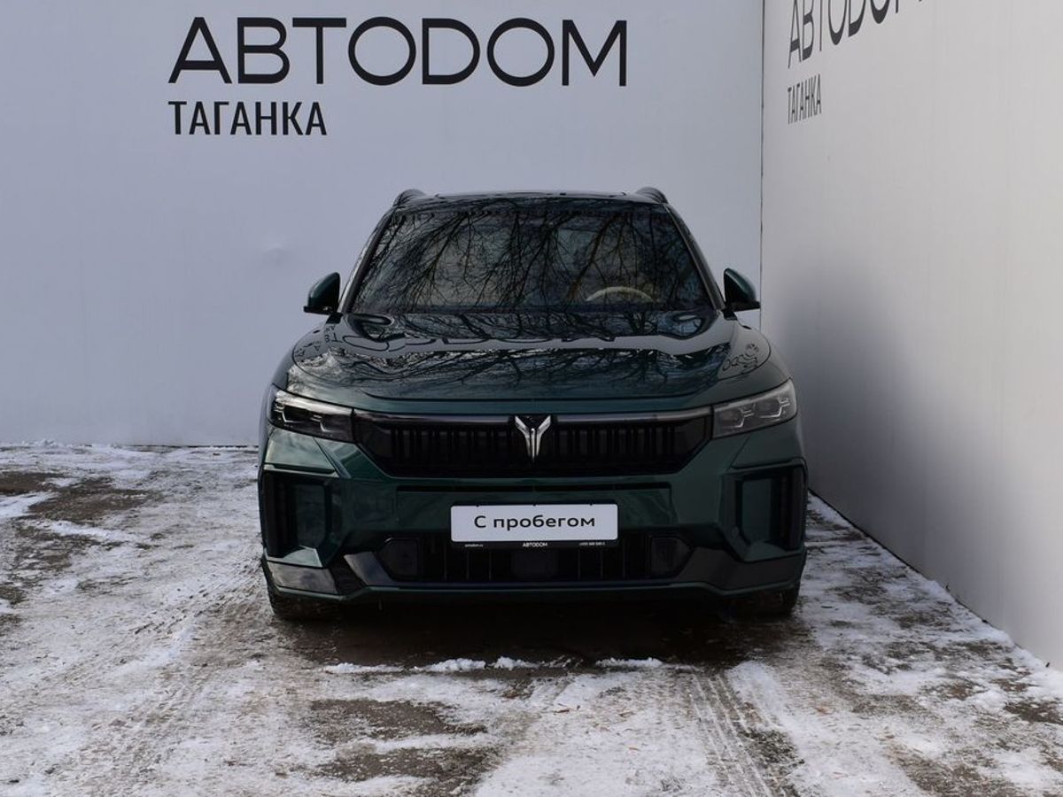 Автомобиль Voyah Free I [рестайлинг] 1.5hyb AT 4WD (490 л.с.) Ultra Long Smart Зелёный 2025 с пробегом 5 005 км