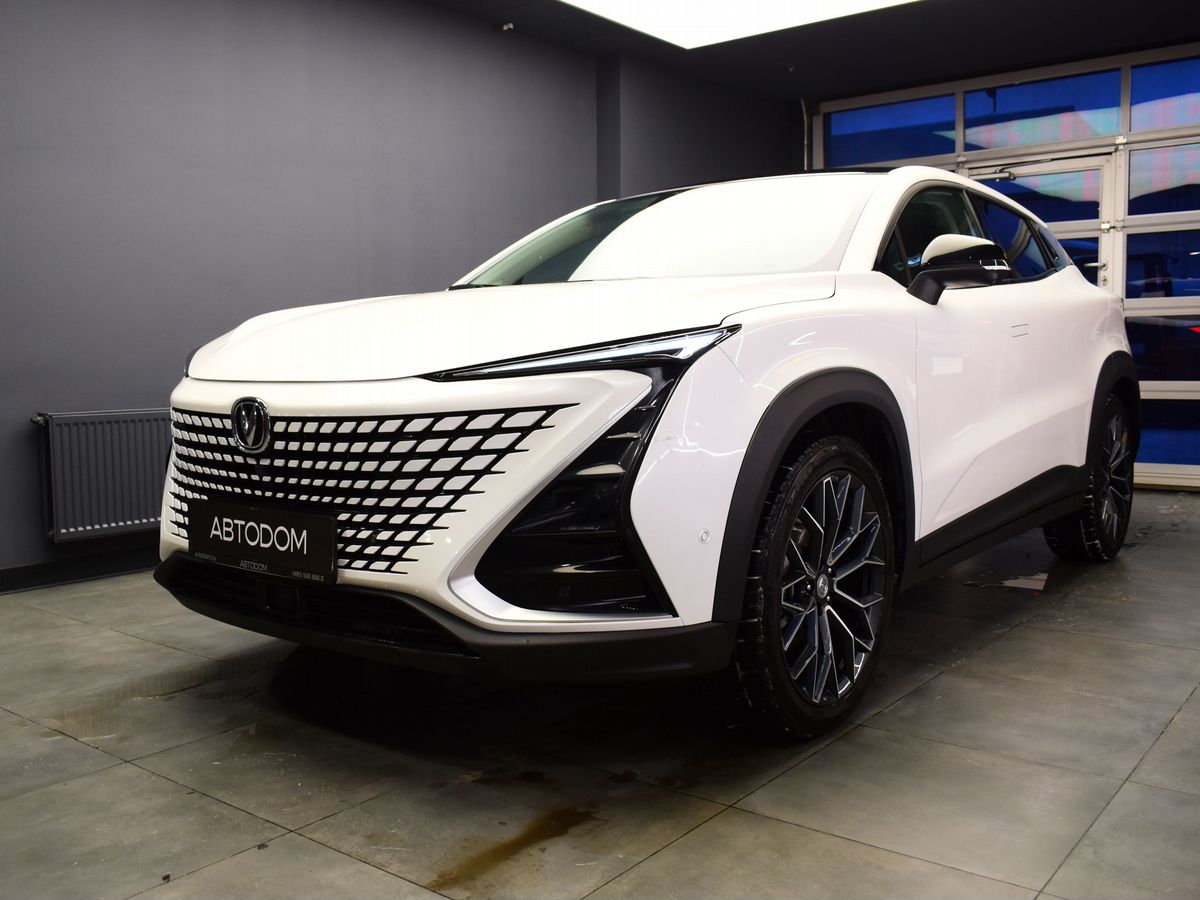 Автомобиль Changan UNI-T I поколение 1.5 AMT (167 л.с.) Tech Белый 2023 с пробегом 30 000 км