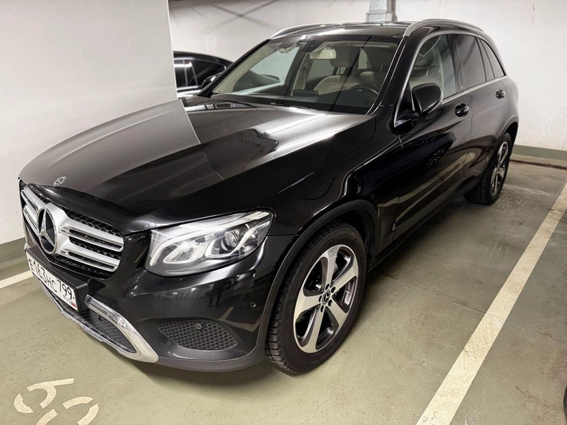 Автомобиль Mercedes-Benz GLC I поколение (X253) 220 2.1d AT 4Matic (170 л.с.) Особая серия Чёрный 2018 с пробегом 101 000 км