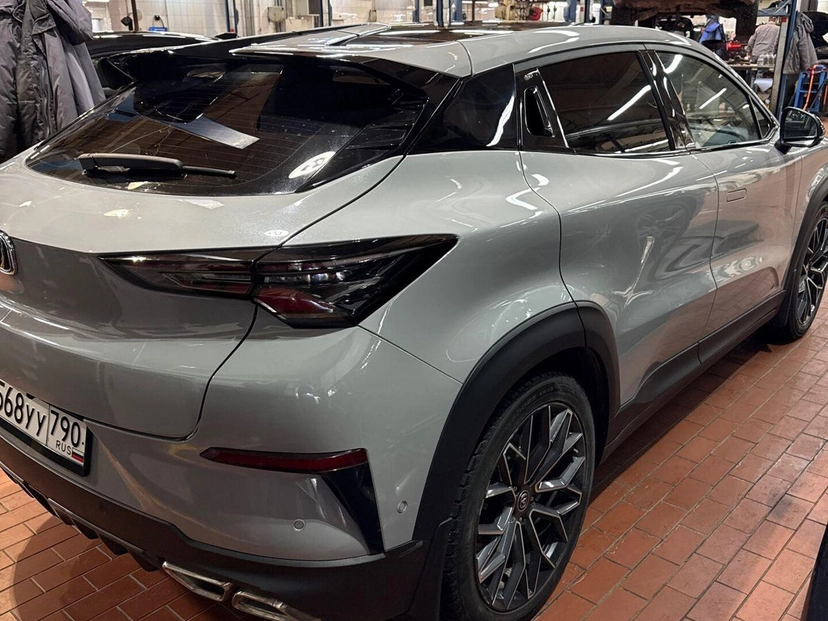 Автомобиль Changan UNI-T I поколение 1.5 AMT (167 л.с.) Tech Серый 2023 с пробегом 18 400 км