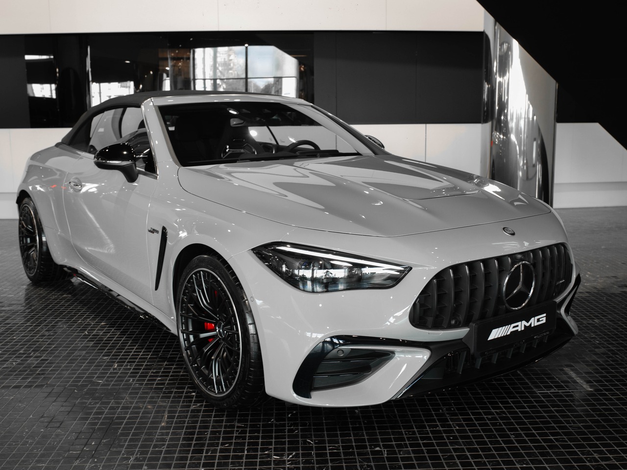 Автомобиль Mercedes-Benz CLE AMG I поколение 3.0 AT 4WD (449 л.с.) AMG CLE 53 4matic+ Серый 2025 