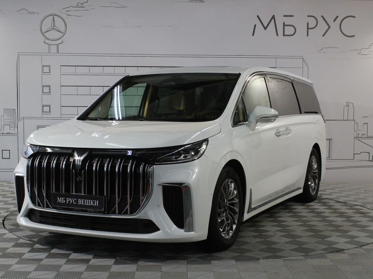 Автомобиль Voyah Dream I поколение 1.5hyb AT 4WD (394 л.с.) Dream Белый 2023 с пробегом 53 517 км