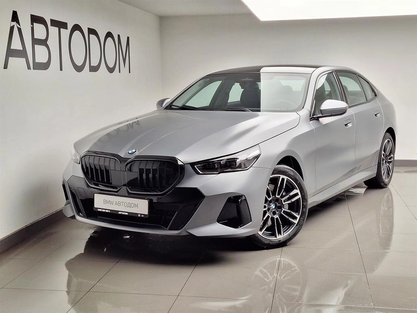 Автомобиль BMW 5 серии VIII поколение (G60) 2.0 AT 4WD (258 л.с.) M Sport Серый 2025