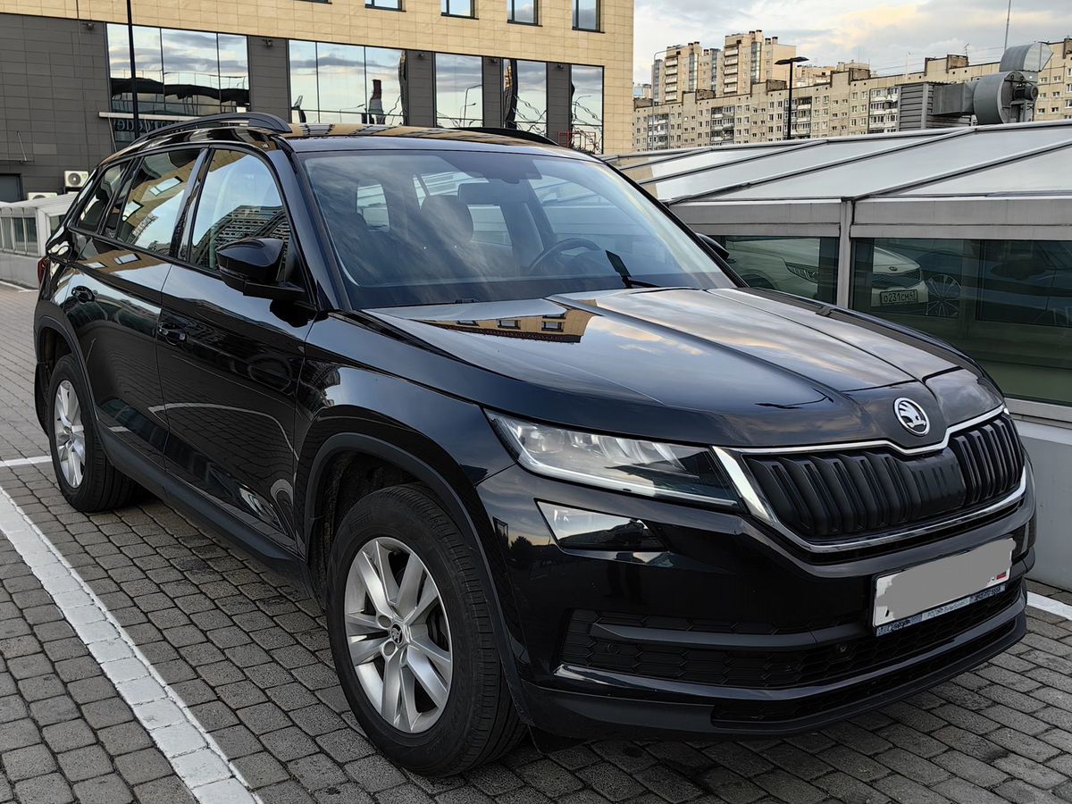 Skoda Kodiaq I поколение 1.4 AMT 4WD (150 л.с.) Style Чёрный 2021 с пробегом 111 497 км