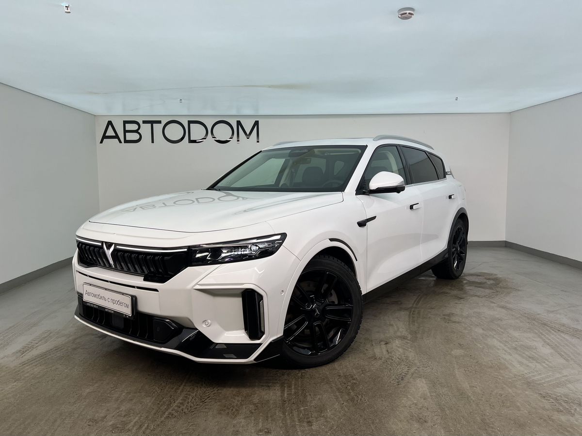 Автомобиль Voyah Free I [рестайлинг] 1.5hyb AT 4WD (490 л.с.) EVR Sport Edition Белый 2024 с пробегом 9 593 км
