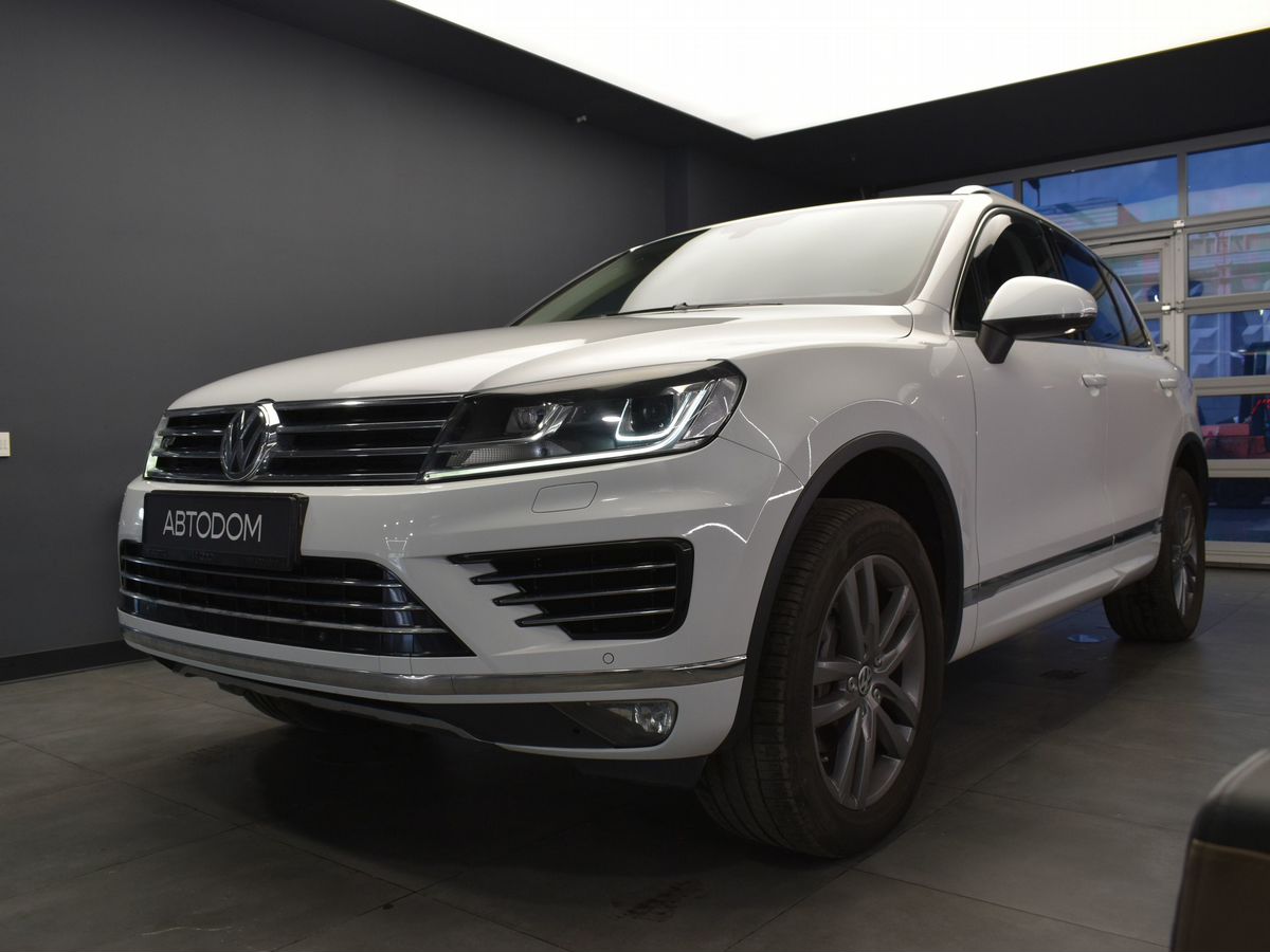 Volkswagen Touareg II [рестайлинг] 3.6 AT 4WD (249 л.с.) R-Line Белый 2017 с пробегом 130 000 км