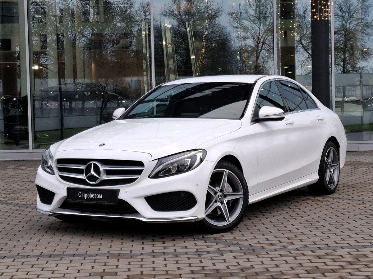 Автомобиль Mercedes-Benz C-Класс IV поколение (W205/S205/C205) 200 2.0 7AT 4Matic (184 л.с.) Sport Белый 2018 с пробегом 104 705 км