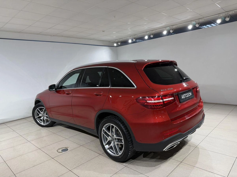 Автомобиль Mercedes-Benz GLC I поколение (X253) 250 2.0 AT 4Matic (211 л.с.) Особая серия Красный 2017 с пробегом 94 705 км