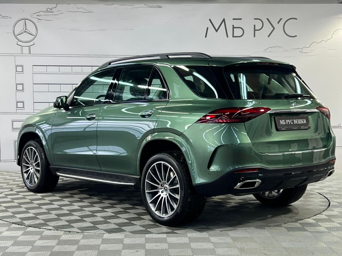 Автомобиль Mercedes-Benz GLE II (V167) [рестайлинг] 450 3.0 AT 4Matic (381 л.с.) Base Зелёный 2025 с пробегом 31 км