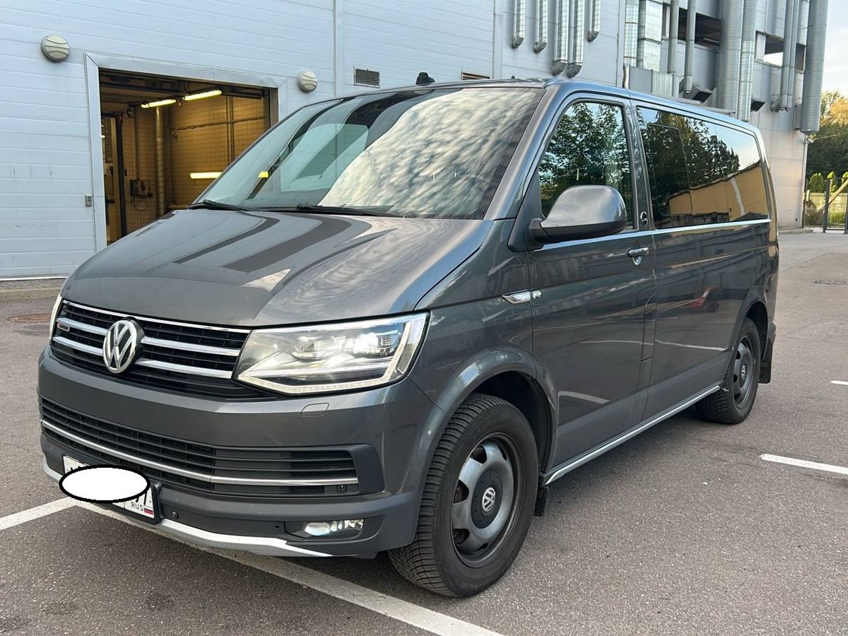 Volkswagen Multivan IV поколение (T6) 2.0d AMT 4WD (180 л.с.) PanAmericana Серый 2017 с пробегом 176 146 км
