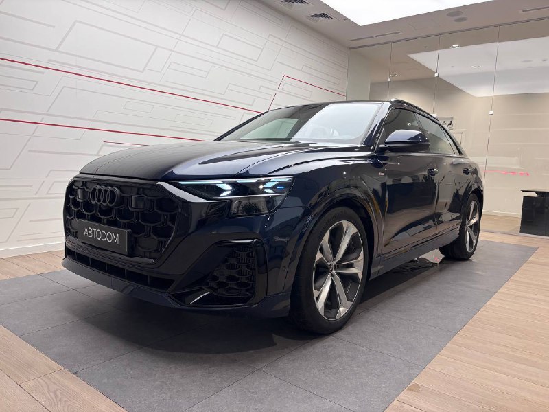 Автомобиль Audi Q8 I (4M) [рестайлинг] 3.0 AT 4WD (340 л.с.) 55 ТФСИ Кватро типтроник Синий 2025 