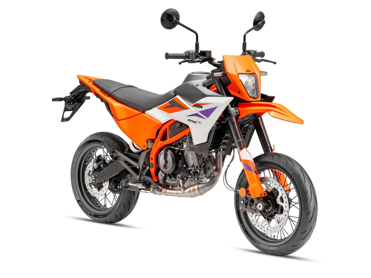 KTM 390 SMC R III поколение 390 SMC R Base Оранжевый 2026 