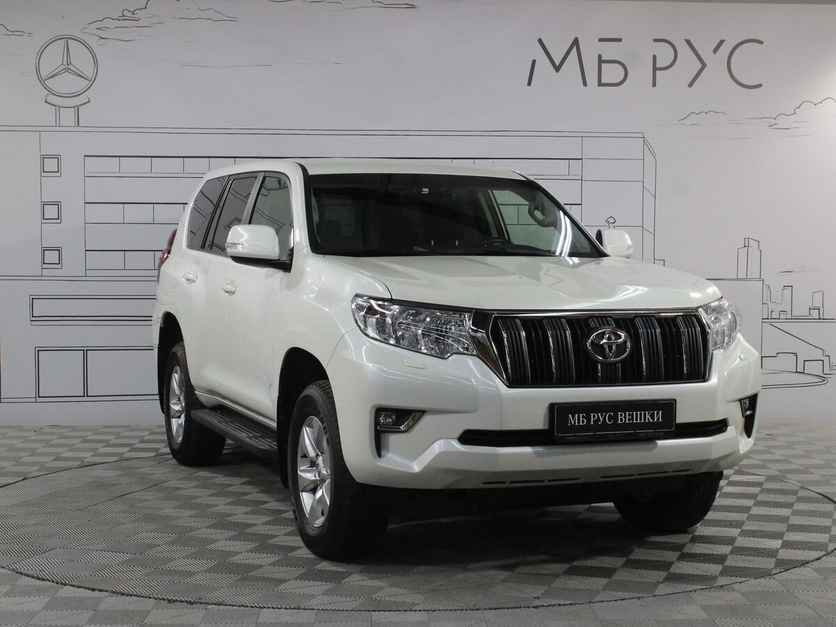 Автомобиль Toyota Land Cruiser Prado IV (J150) [2-й рестайлинг] 2.7 MT 4WD (163 л.с.) Стандарт Белый 2018 с пробегом 7 310 км